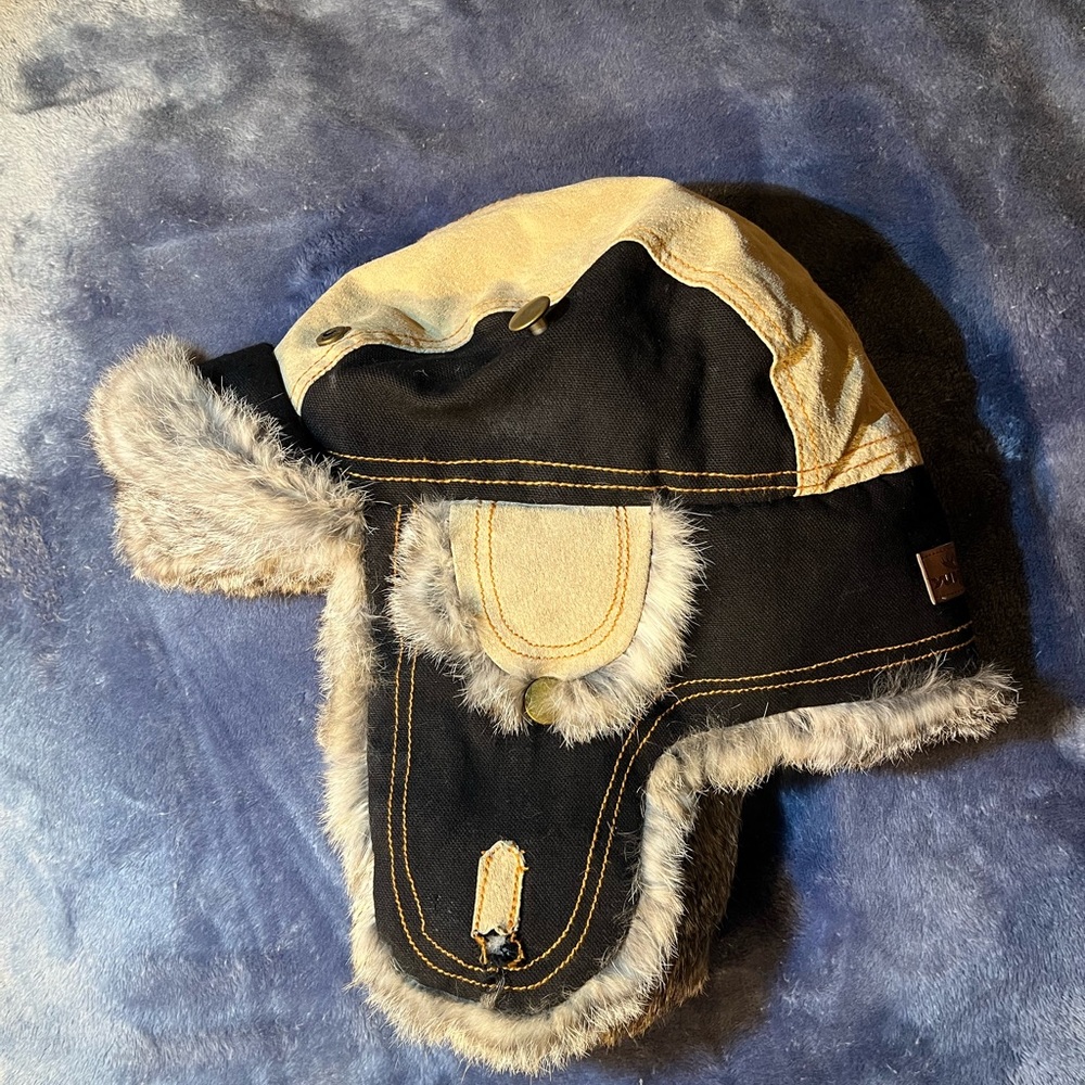 Yukon Tracks winter hat